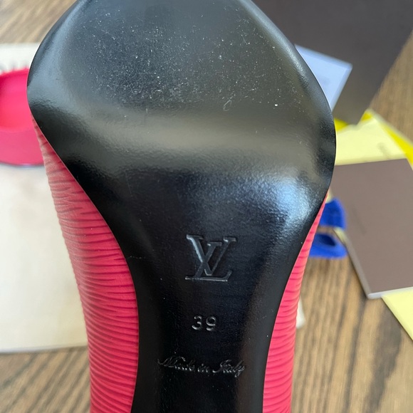 Louis Vuitton eyeline pump size 39 new - Picture 3 of 5